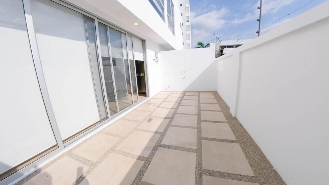 Urbanizacion Privada, Seguridad Y Confort Apartment Manta Exterior photo